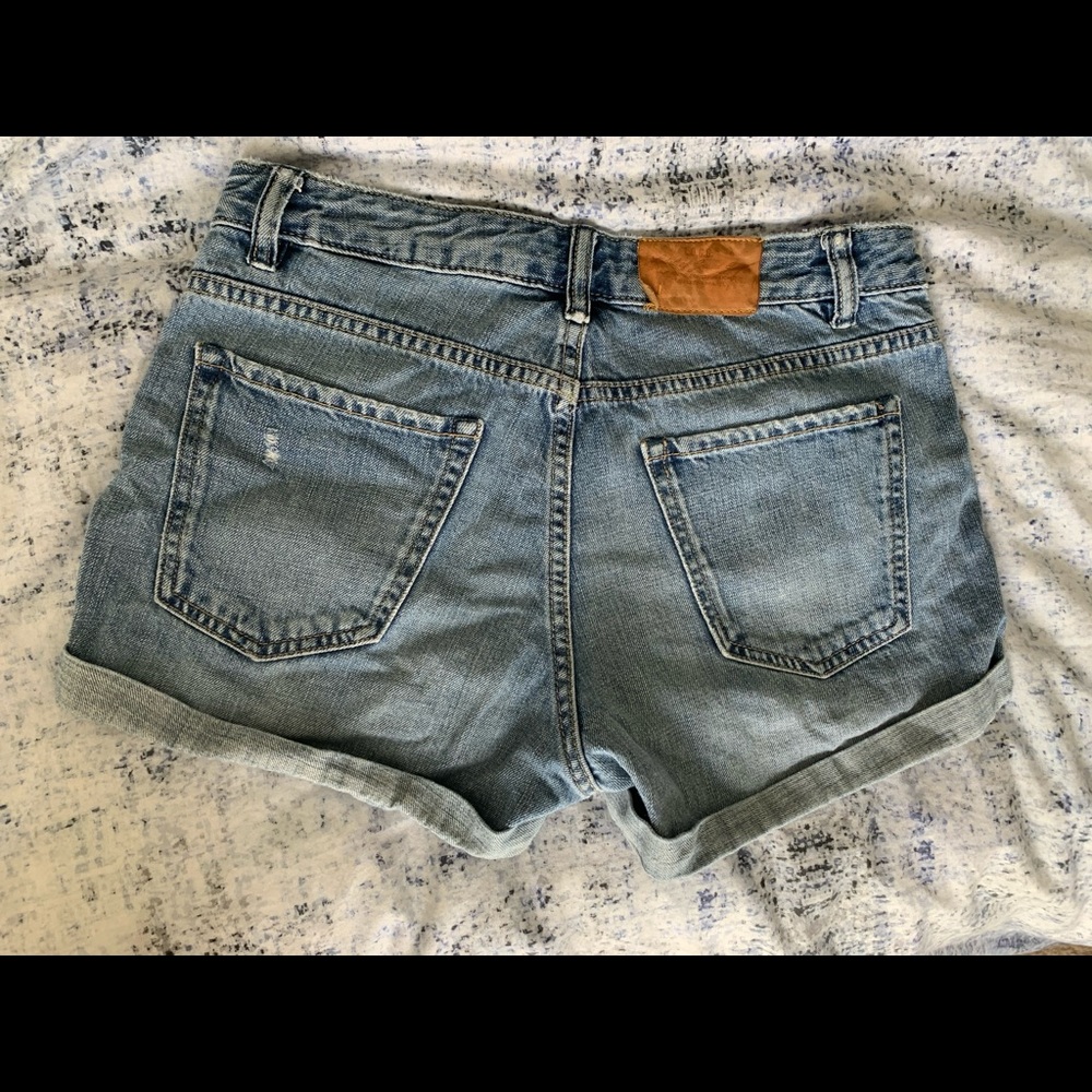 H&M Denim Shorts - Picture 2 of 3